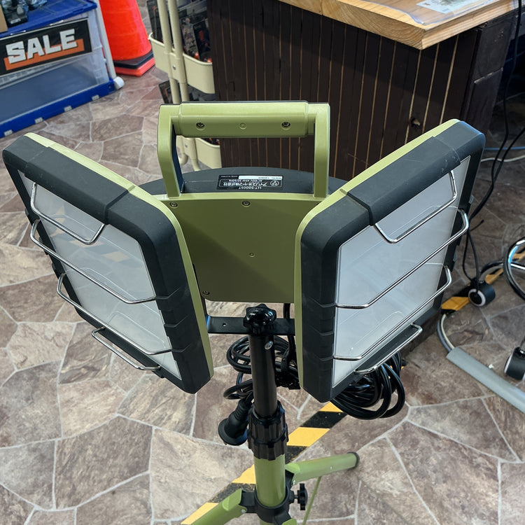 【中古】 アイリスオーヤマ IRIS OHYAMA LEDスタンドライト LLT-5000ST AC式5000lm 【越谷店】