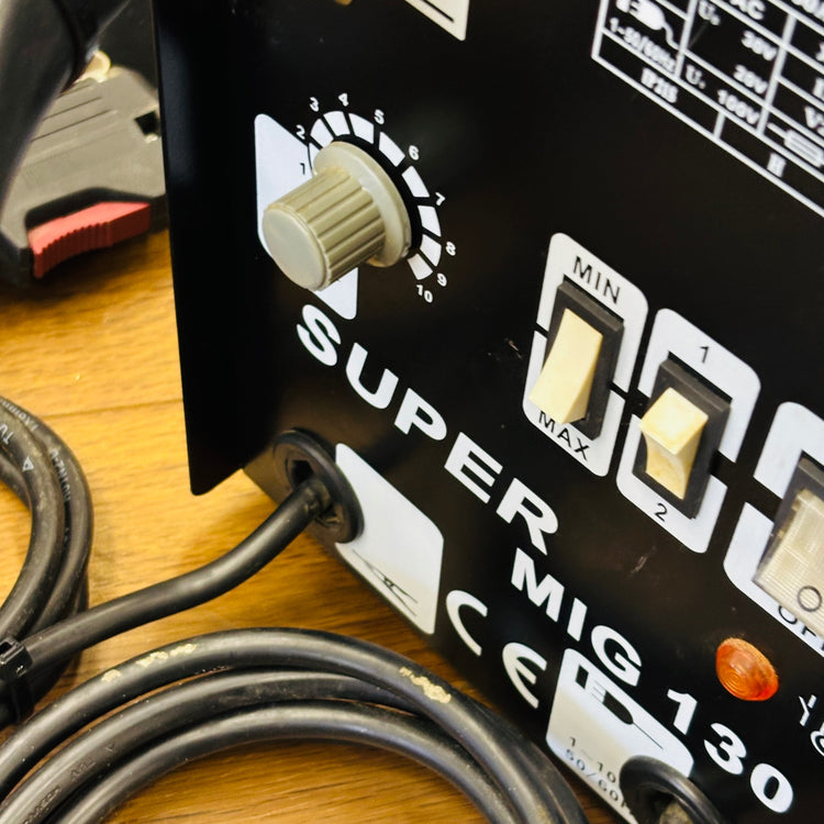 動作確認済み 半自動溶接機 SUPERMIG130 【中古】 【蓮田店】