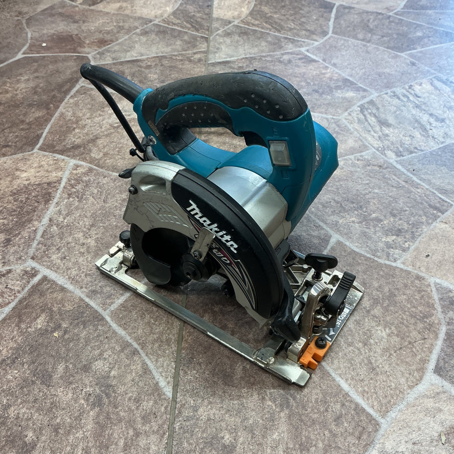 【中古】マキタ(makita) 内装マルノコ 5241  【越谷店】