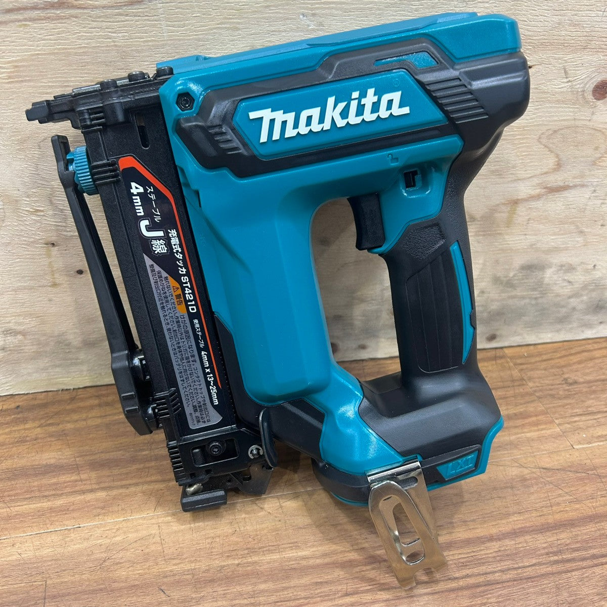 ◆マキタ(makita) コードレスタッカ ST421DZK 【船橋馬込店】