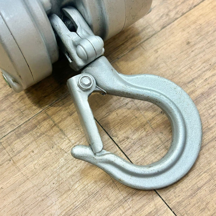 美品 KITO (キトー) チェーンブロック CX003 定格荷重250kg 【船橋馬込店】