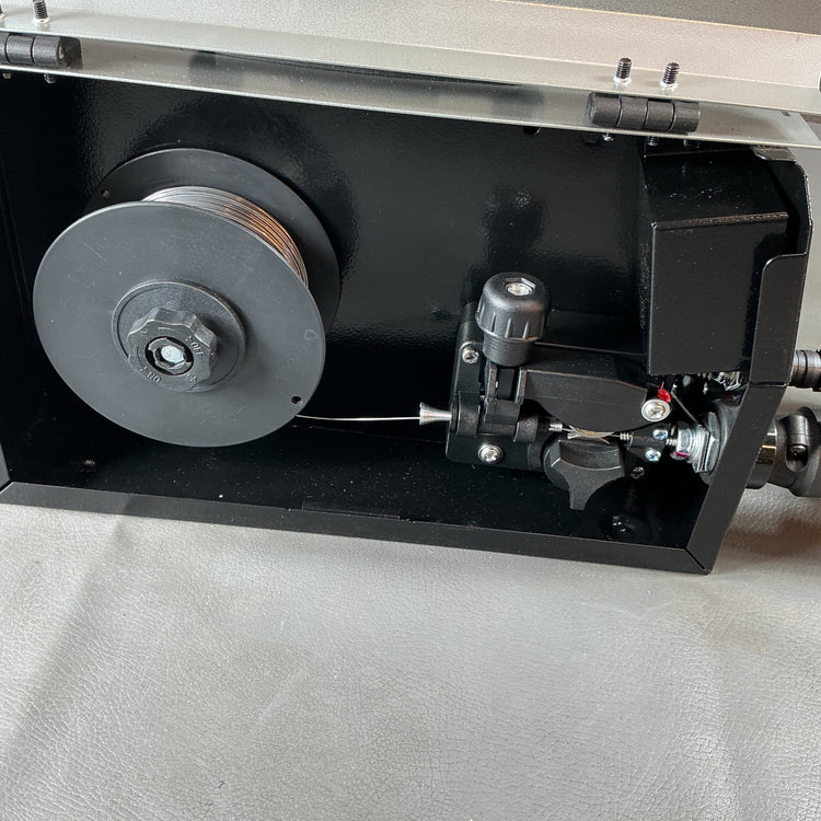 【中古】Harukiku ノンガス半自動溶接機  MIG135  【越谷店】