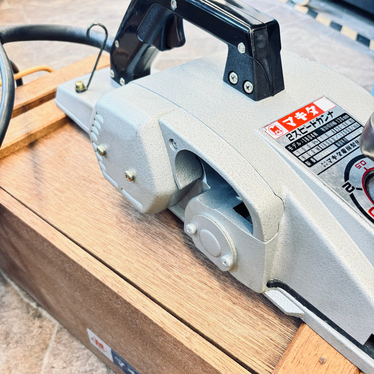マキタ/makita 研磨式かんな 2スピード 1804N 136mm 【越谷店】