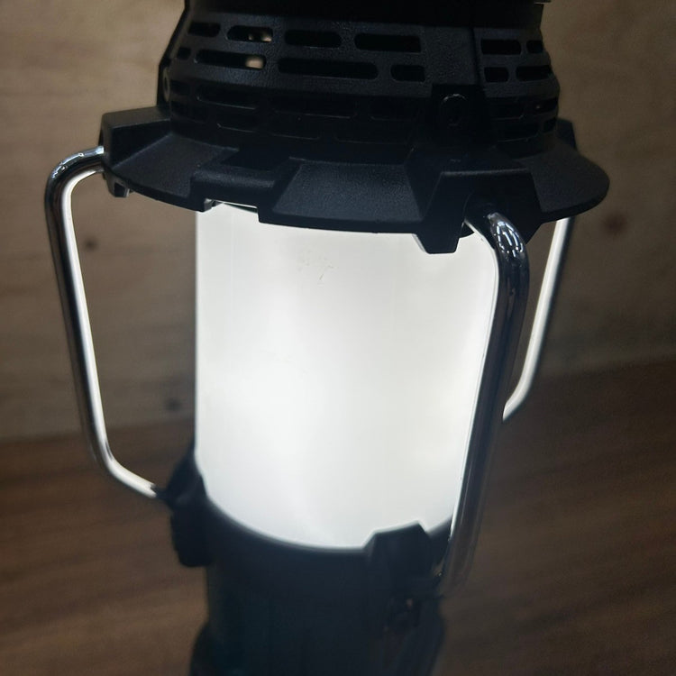 ◆マキタ(makita) コードレスランタン付きラジオ MR054 【船橋馬込店】