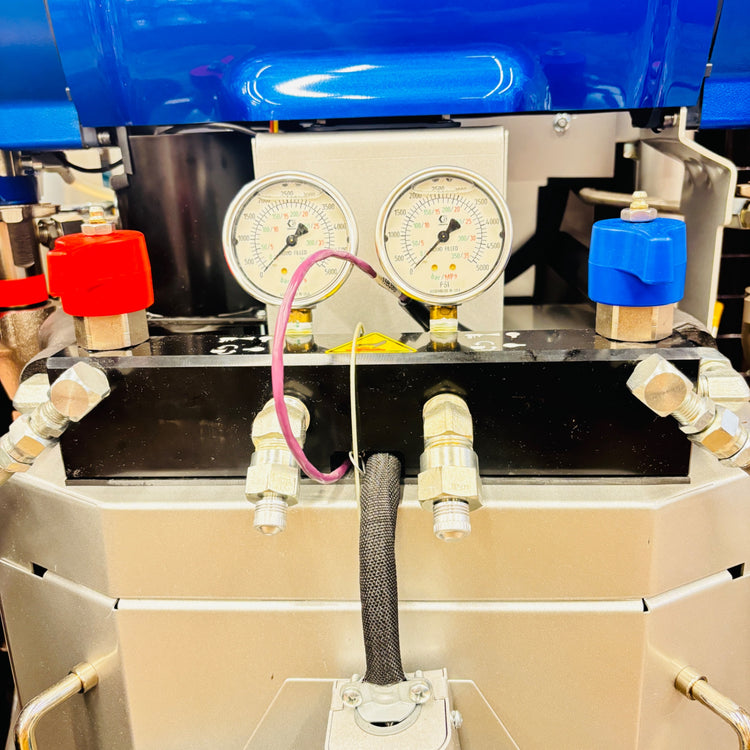 ※店舗引取限定　GRACO　ウレタン用リアクター　電動式フォーム用軽量混合装置 E-20 【越谷店】