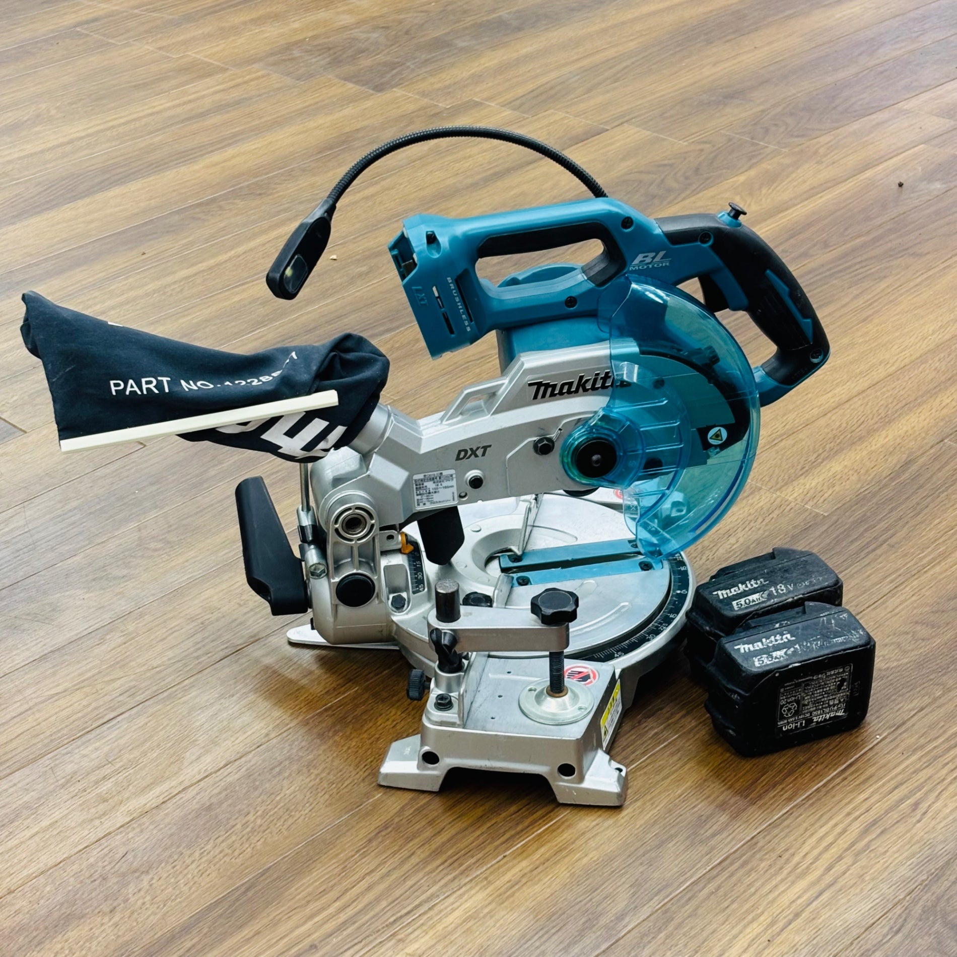 充電式卓上マルノコ LS600DZ バッテリ2個おまけ付【リライズ蓮田店】