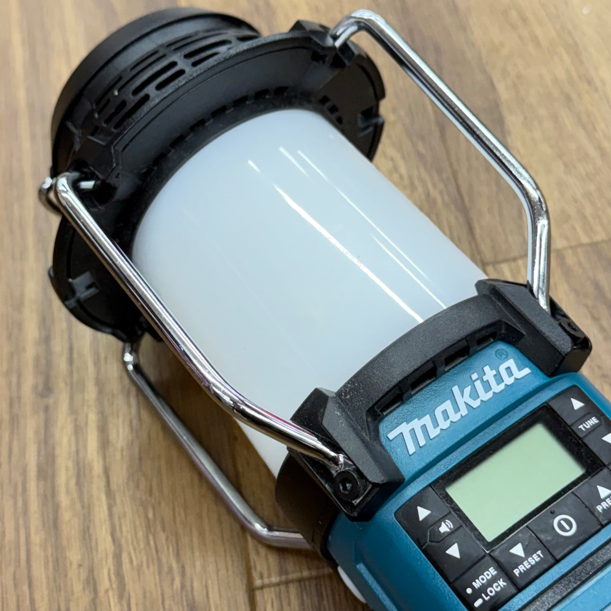 動作確認済み 美品 14.4V/18V コードレスランタン付きラジオ MR054 【リライズ蓮田店】