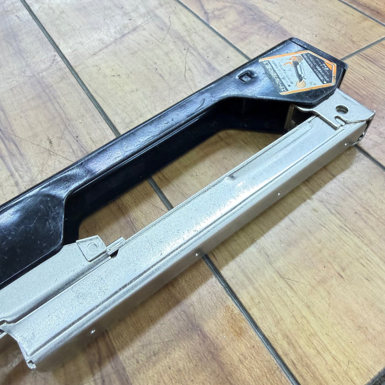 程度良好 ステープル足長 10mm/13mm ハンマタッカ TH-S2 【リライズ蓮田店】