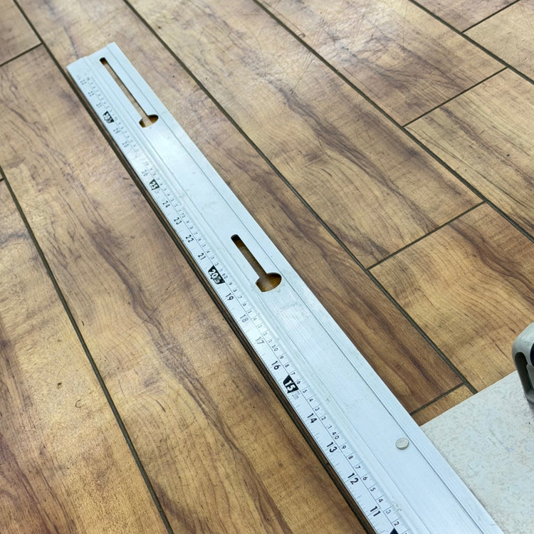 丸ノコガイド定規 エルアングル1m 併用目盛 左きき用 77807 【リライズ蓮田店】