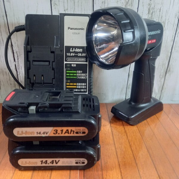 Panasonic(パナソニック) 工事用充電ライト14.4V/18V/21.6V EZ37C1 【野田愛宕店】