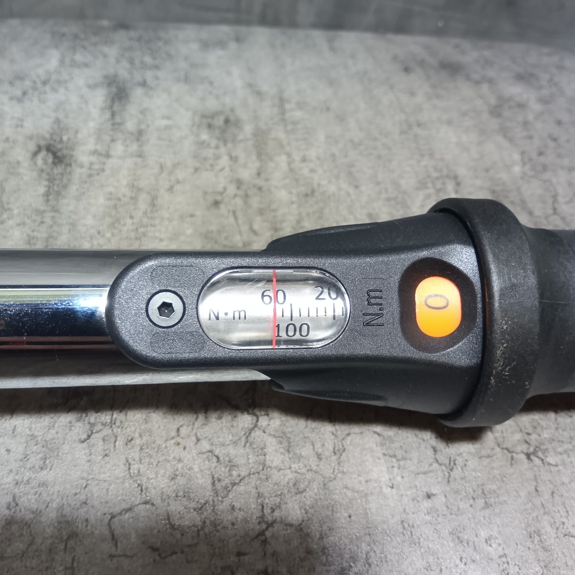 12.7sq.プレセット型トルクレンチ GW300-04（トルク測定範囲：60～300N・m） 【市川行徳店】