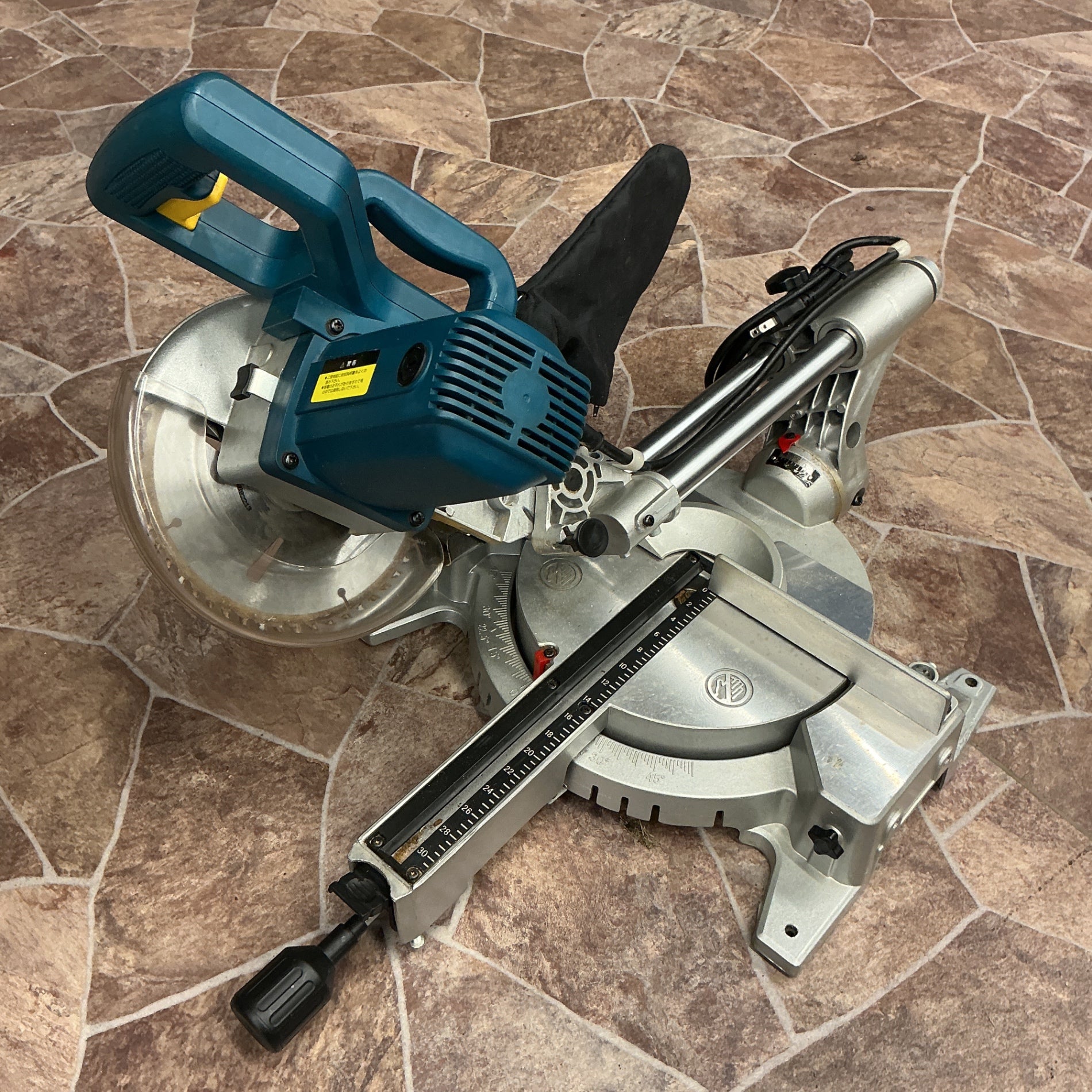 【中古】 新興製作所 卓上スライド丸ノコ SSC-190 【越谷店】