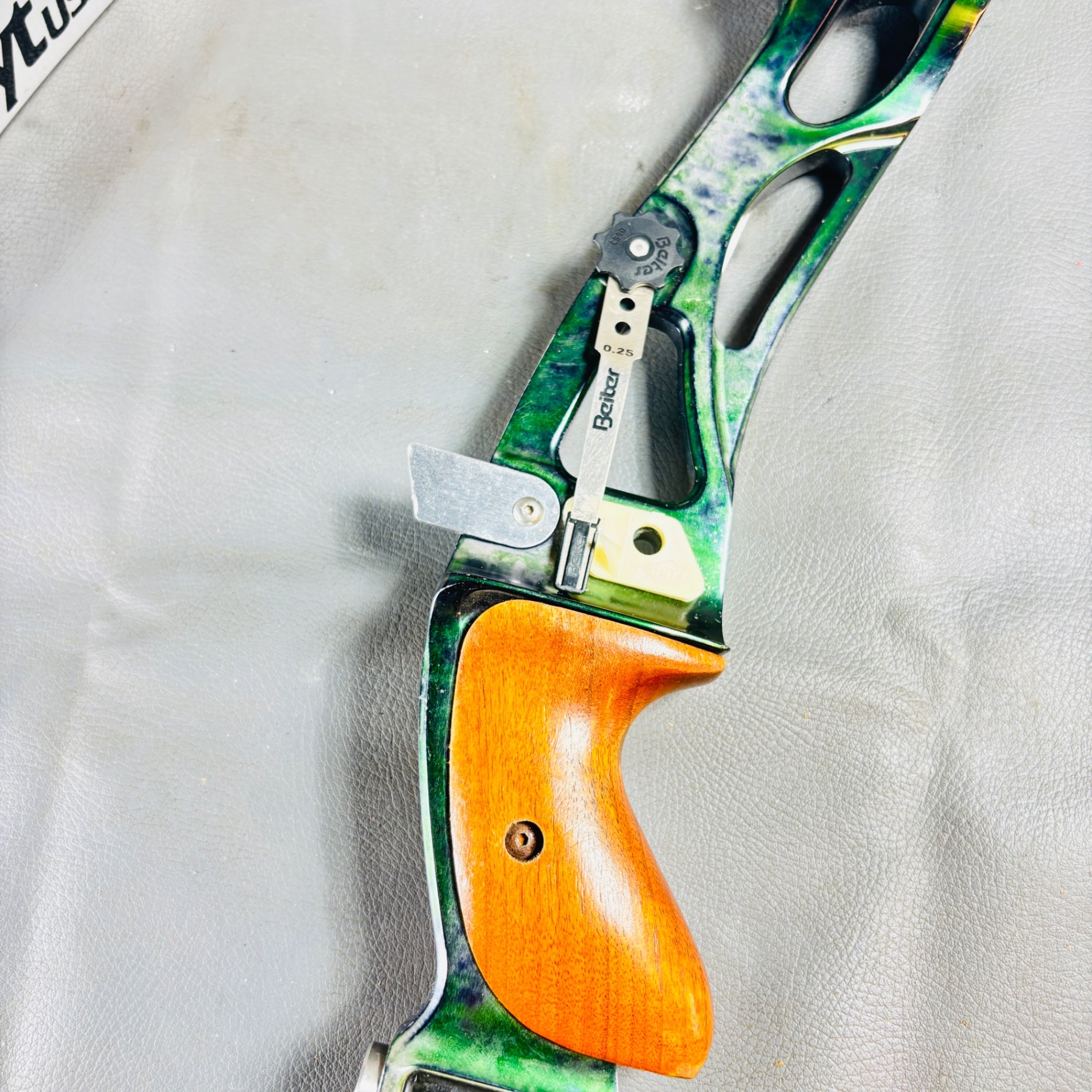 HOYT USA ホイット　アーチェリー用ハンドル　AVALON＋3点セット 【越谷店】