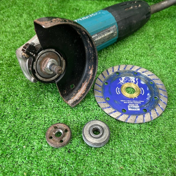ディスクグラインダ 100mm GA4031 【野田愛宕店】
