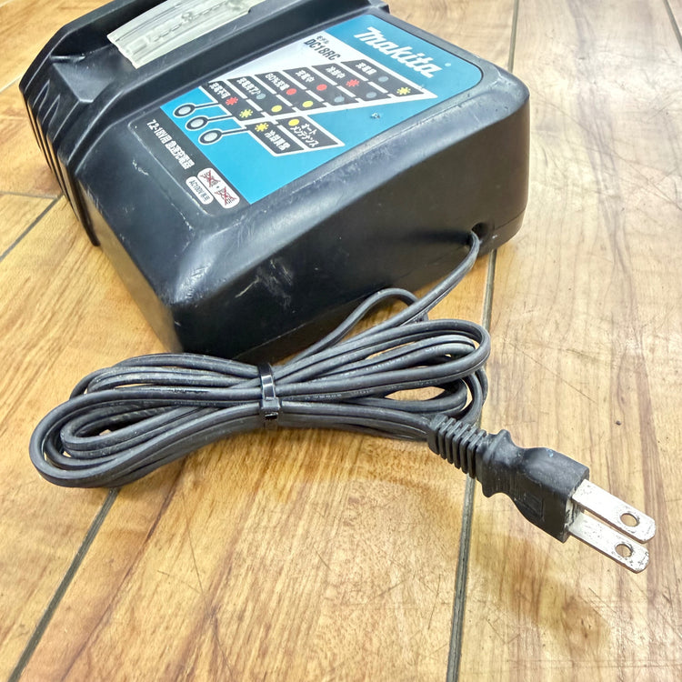 動作確認済み 急速充電器 DC18RC 【リライズ蓮田店】
