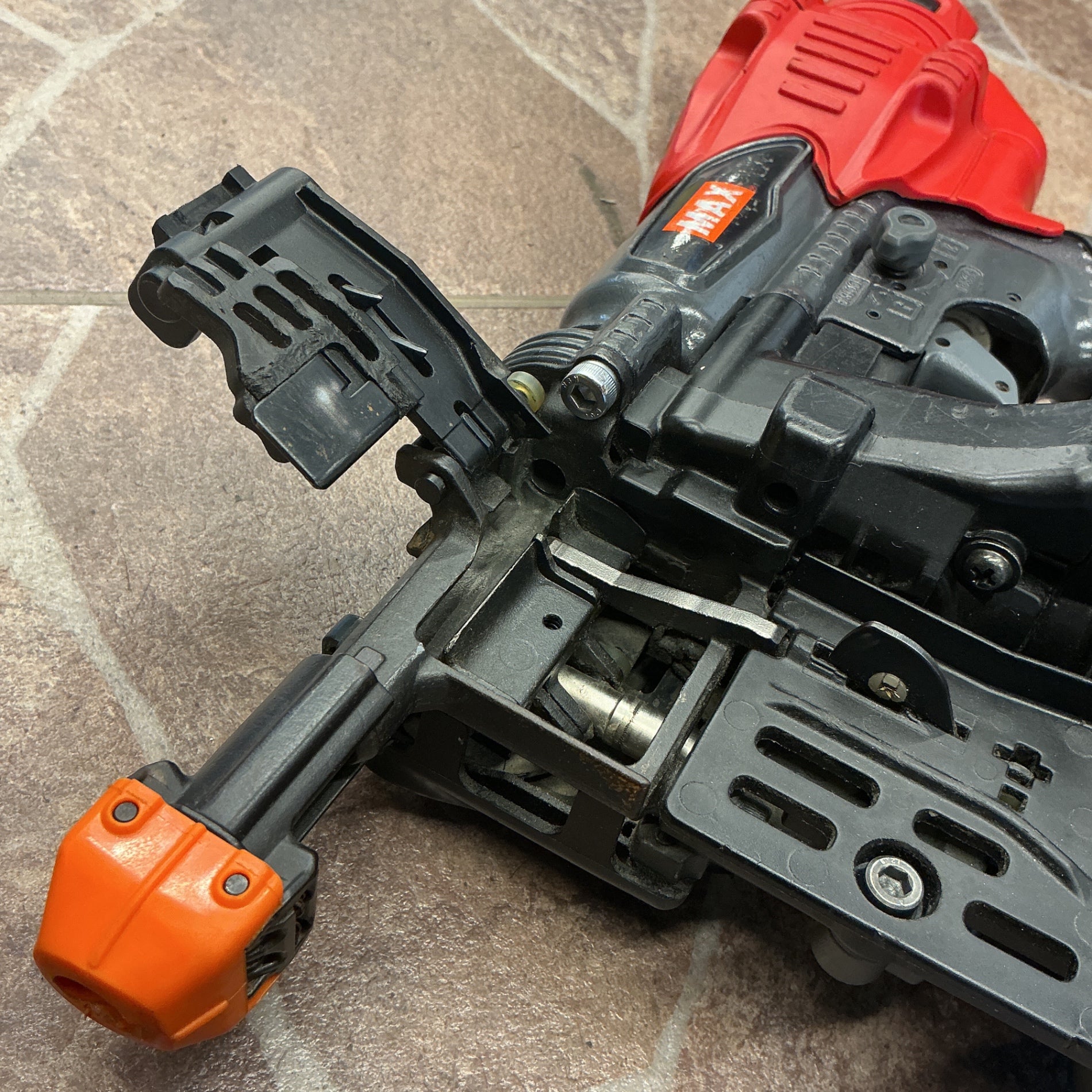 【中古・動作良好！】 マックス MAX 41mm 高圧エアネジ打ち機 HV-R41G5-G 本体のみ 【越谷店】