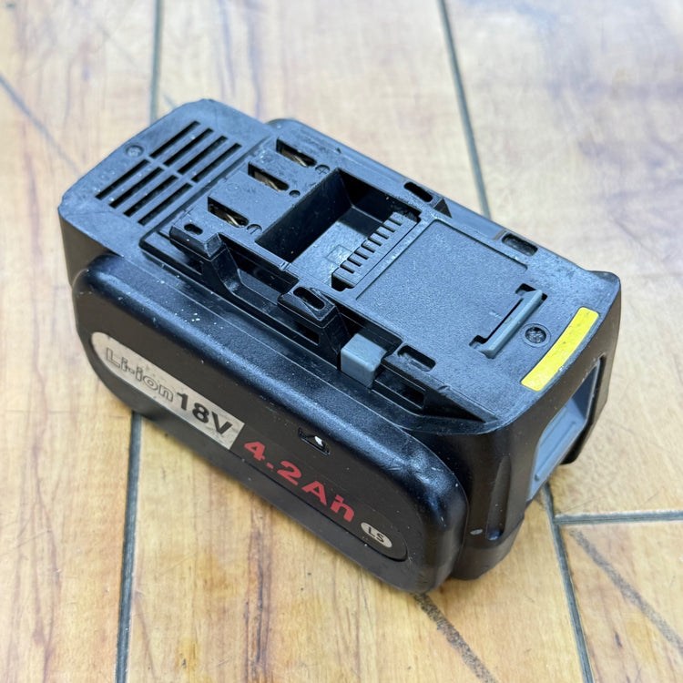 使用充電確認済み リチウムイオンバッテリー (18V/4.2Ah) EZ9L51充電器(10.8V-28V)EZ0L81   【リライズ蓮田店】