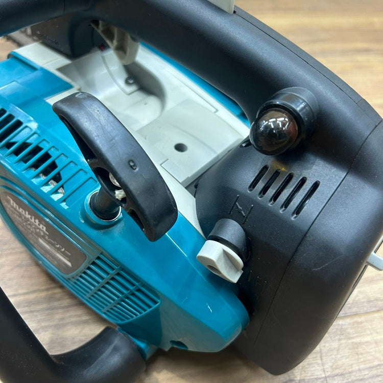 良品 マキタ makita エンジンチェーンソー 排気量22.2mL ME230T ガイドバー 250 mm  【船橋馬込店】