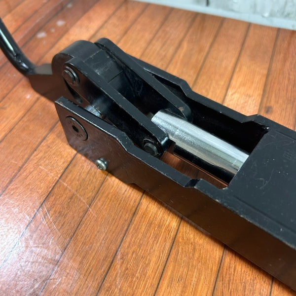 フレキ管用ツバ出し工具 MR-100 【野田愛宕店】