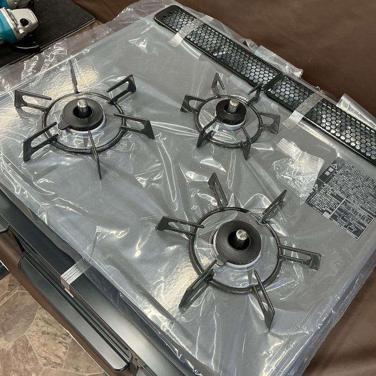 【未使用・開封品】 クリナップ ビルトインガスコンロ ホーロートップコンロ ZGFK6R18NKE 都市ガス用 3バーナー 【越谷店】