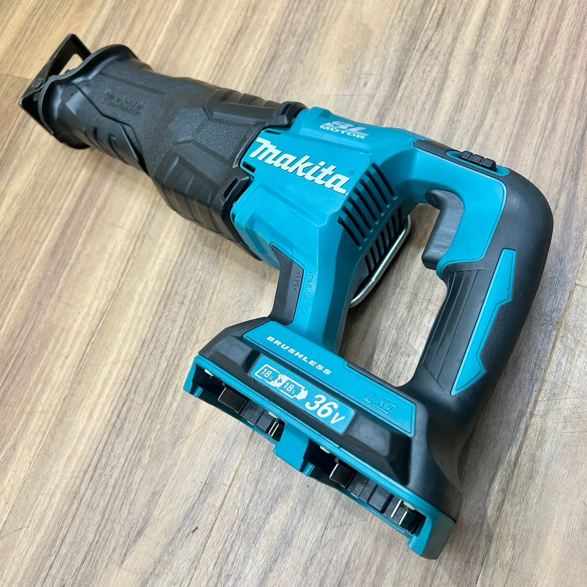 良品 マキタ (makita) コードレスレシプロソー JR360DZK 本体+ケース 18V＋18V 【船橋馬込店】
