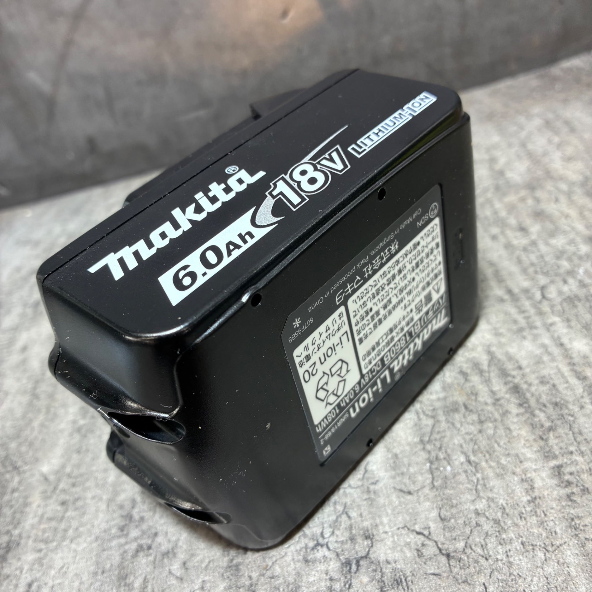 リチウムイオンバッテリー 18V/6.0Ah BL1860B 【市川行徳店】