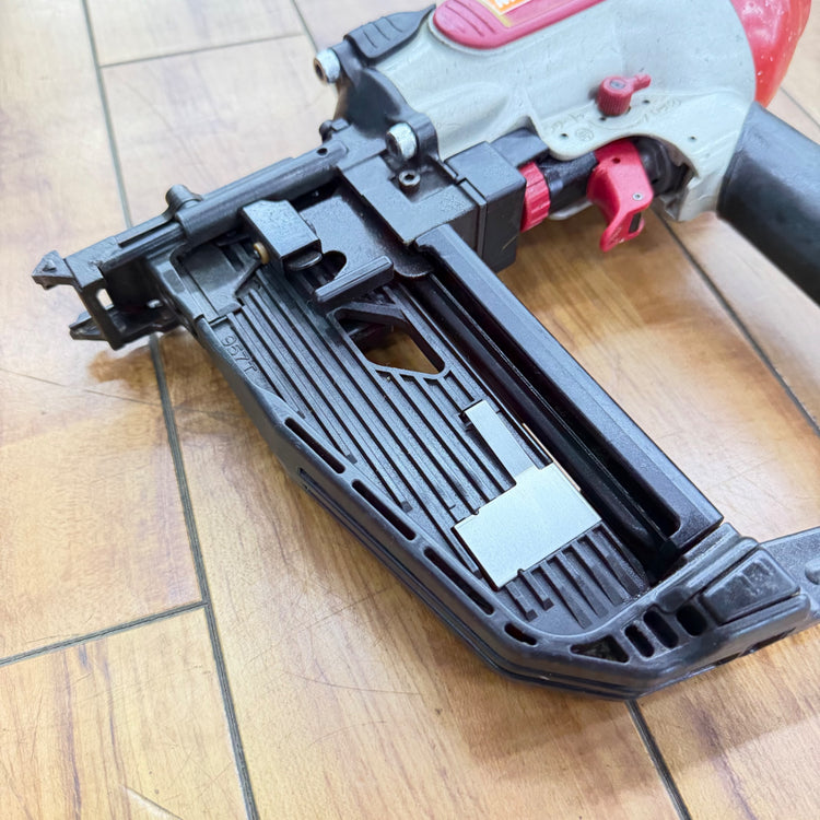 打ち込み動作良好 9mm 常圧フロアタッカ TA-557F/957Tフロア 【リライズ蓮田店】