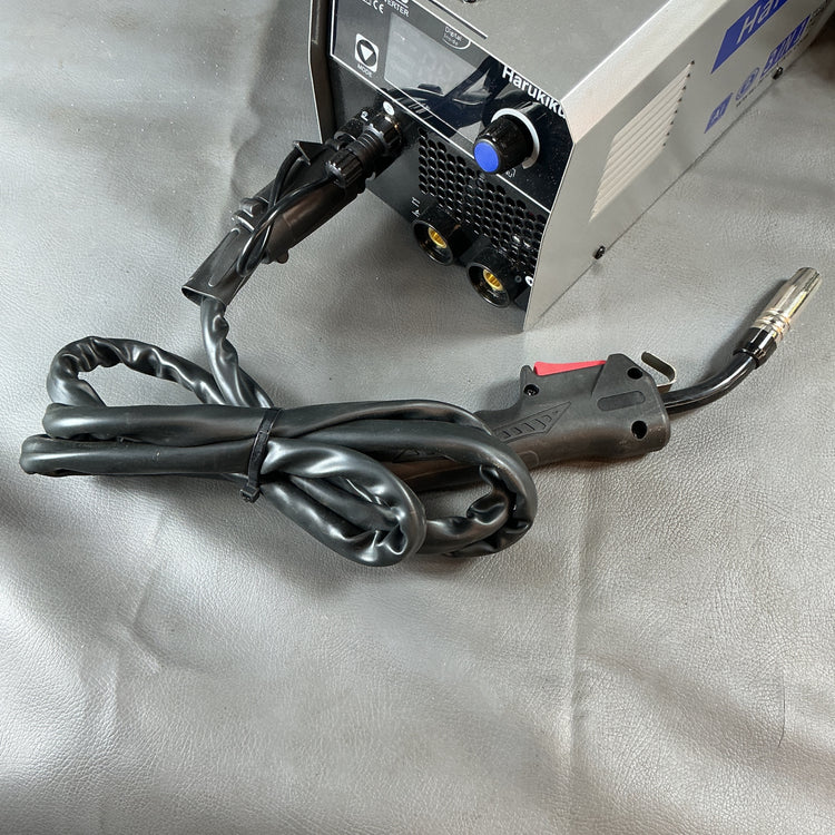 【中古】Harukiku ノンガス半自動溶接機  MIG135  【越谷店】
