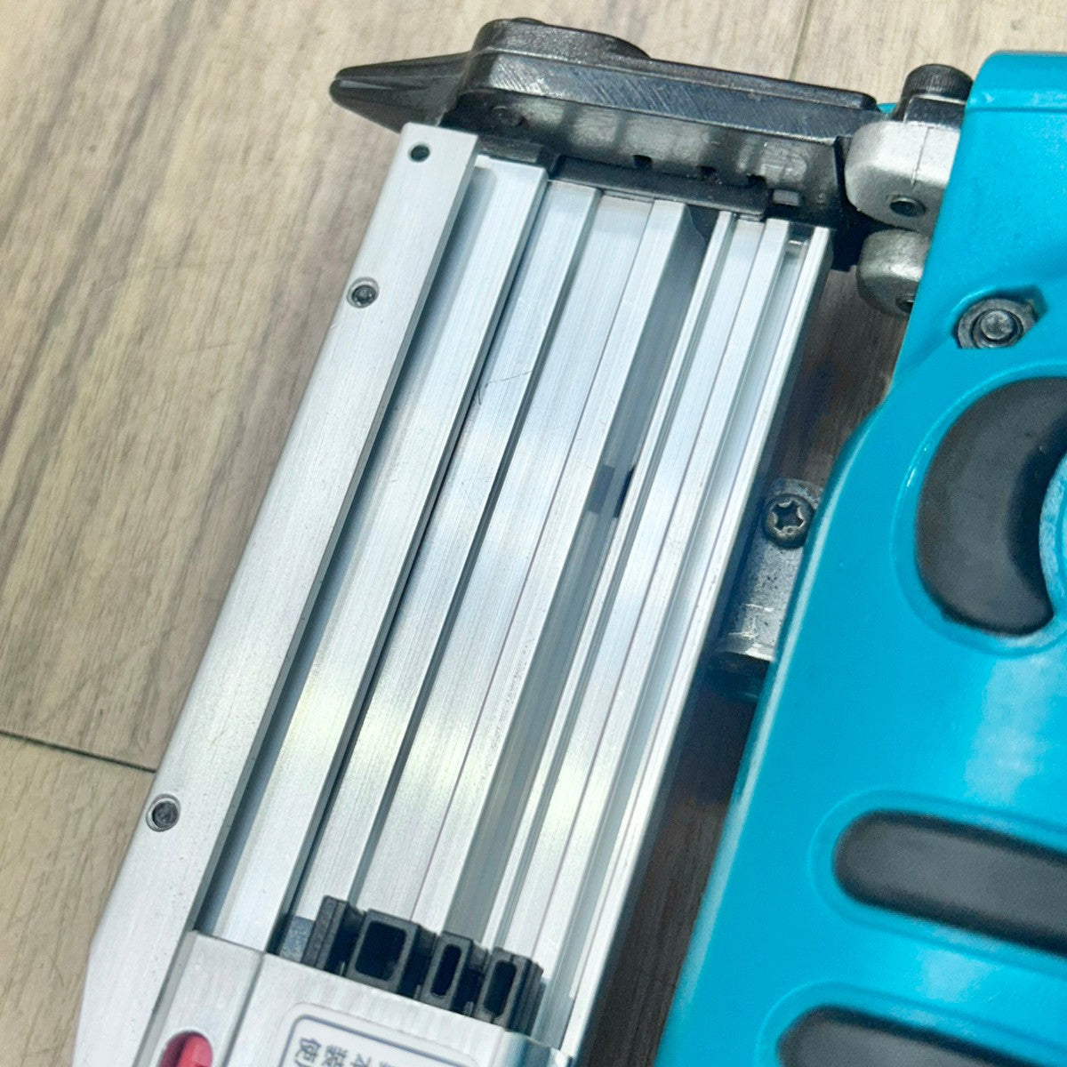 美品 マキタ (makita) 14.4V 充電式ピンタッカー PT350DZ 本体のみ 【船橋馬込店】
