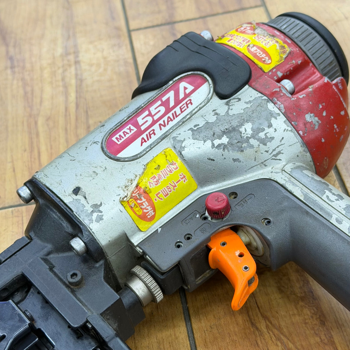 動作確認済み 幅9mm 常圧フロア用タッカ TA-557A/957T 【リライズ蓮田店】