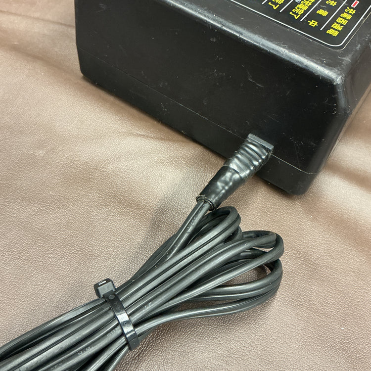 【中古・セット販売品】 タスコ(TASCO) 14.4V 真空ポンプ TA150MR バッテリ、充電器付き 【越谷店】