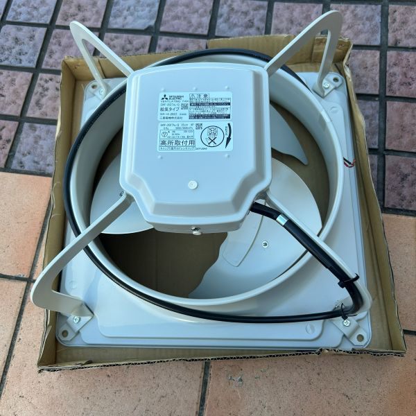 業務用有圧換気扇 低騒音形 EWF-35DTA2-Q 【市川行徳店】