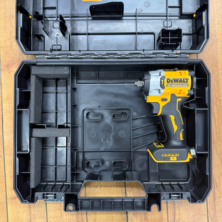 未使用 20V 1/2インチ(12.7sq) インパクトレンチ DCF921N ケース付属【リライズ蓮田店】