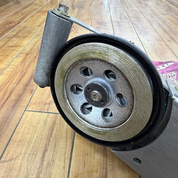 動作良好 110mm コンクリートカンナ PC1100 【リライズ蓮田店】