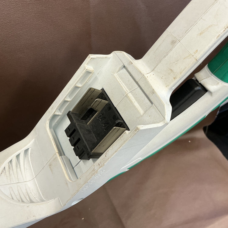 【中古品】 マキタ(makita) 充電式草刈機 MUR140DZ 【越谷店】