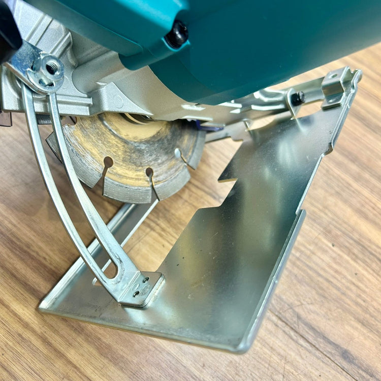 良品 マキタ makita 125mm 防じんカッター 4100KB 【船橋馬込店】