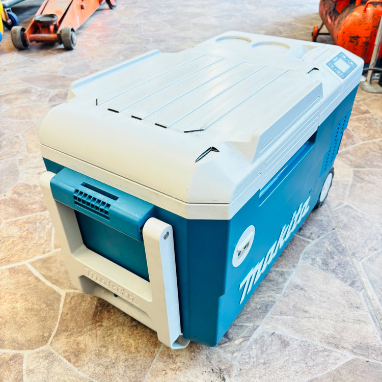 ◆マキタ(makita) 充電式保冷温庫 CW180DZ 【越谷店】