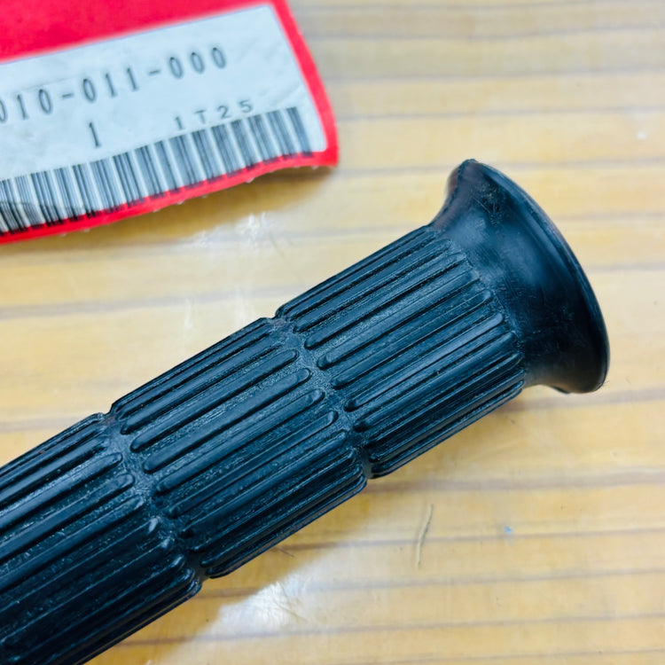 廃番 純正 保管品 未使用  バイク用 ハンドル グリップラバー左右セット 53010-011-000 スポーツカブ 【リライズ蓮田店】