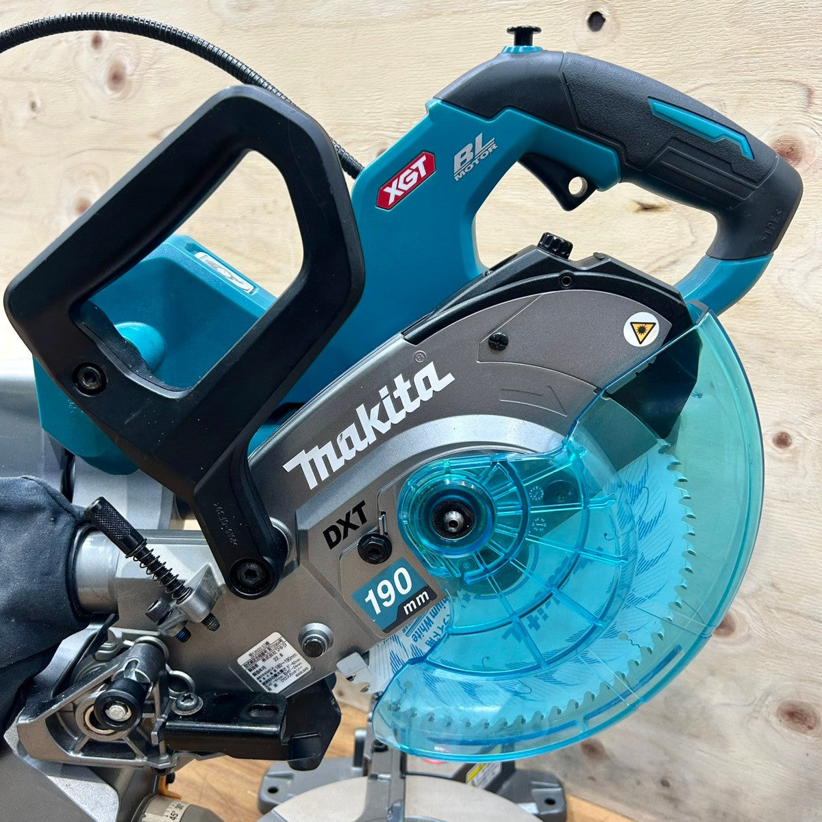 ◆マキタ(makita) コードレススライドマルノコ LS008GZ 【船橋馬込店】