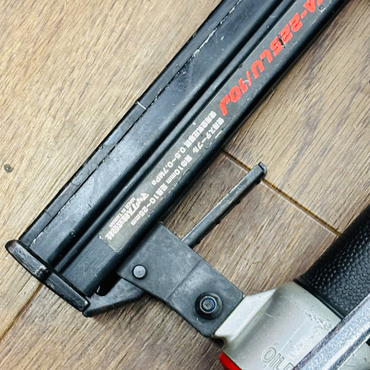 10mm幅 常圧エアタッカー TA-225LU/10J 【リライズ蓮田店】