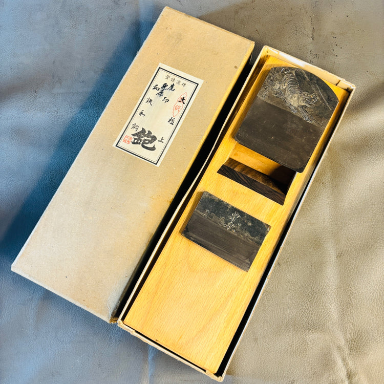 栗原光男作　虎印　大鉋　身幅85mm 刃幅約80mm 【越谷店】