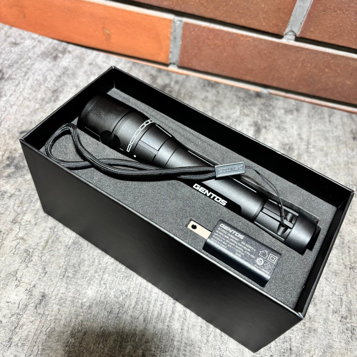 ▲ジェントス(GENTOS) フラッシュライト GF-216RG 【市川行徳店】