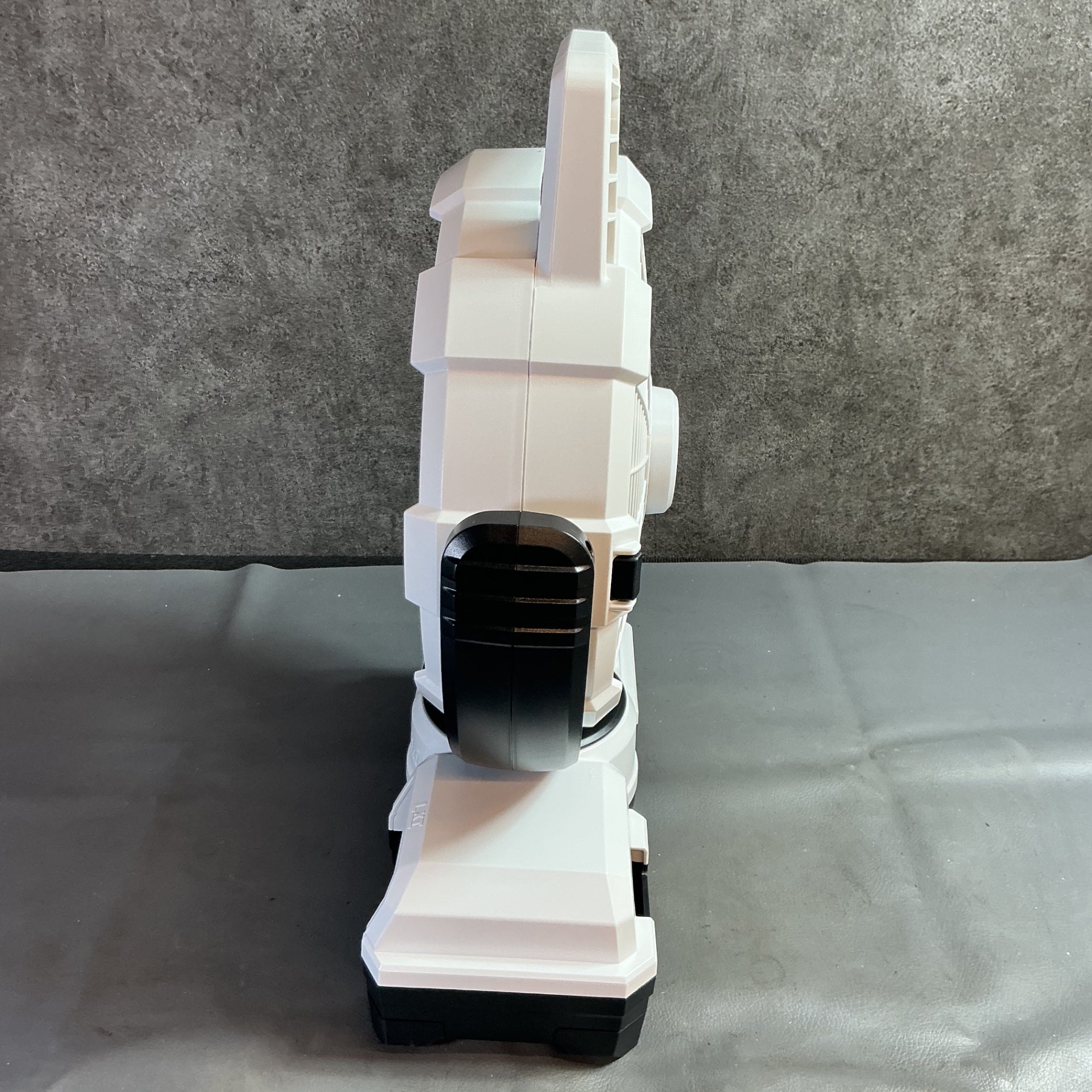 【未使用】マキタ(makita) 充電式ファン CF203DZW  【越谷店】