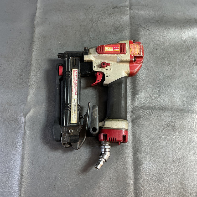 【中古】マックス(MAX) 4mm 常圧エアネイラ (エアタッカー) TA-225/425J  【越谷店】