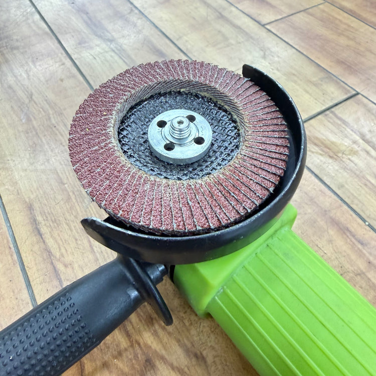 美品 スリムタイプ 100mm ディスクグラインダー GDG-550 【リライズ蓮田店】