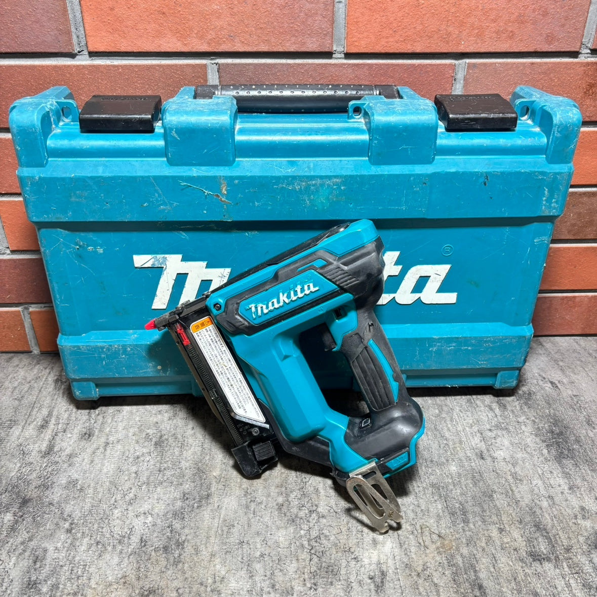 ◆マキタ(makita) 充電式ピンネイラ PT353DZ 【市川行徳店】
