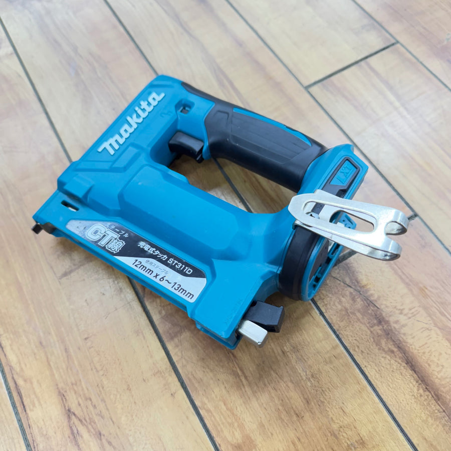 14.4V 充電式タッカ ST311D Ah互換あり【中古】 【蓮田店】
