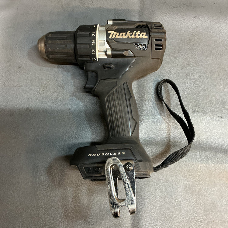 【中古】マキタ(makita) 18V充電式ドライバドリル DF484DZB 本体のみ 黒  【越谷店】