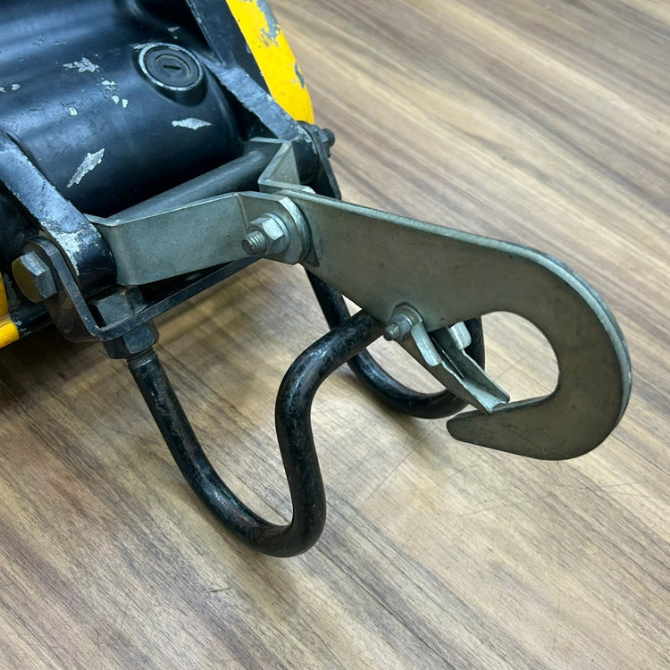 RYOBI リョービ WIM-125 電動ウインチ 最大吊揚荷重 130kg 【船橋馬込店】