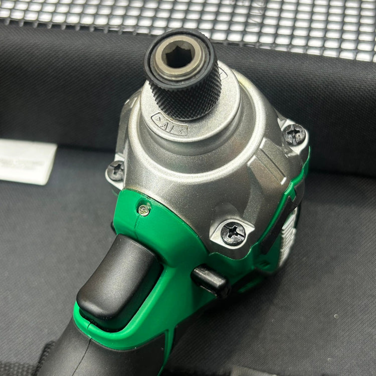 ほぼ未使用 マキタ makita 14.4V 充電式インパクトドライバー MTD001DWA 【船橋馬込店】